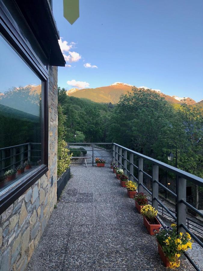 Alberg Estación Buitenkant foto